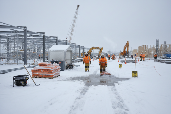 Winter Construction Sites: Ice Management for Active Projects